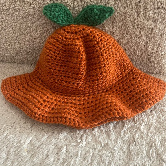 Crochet kids pumpkin hat - Picture 5 of 5
